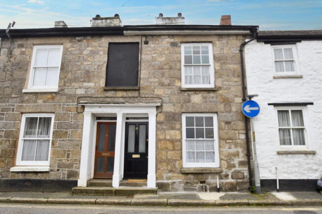 2-bed terraced on Penryn, £267,000