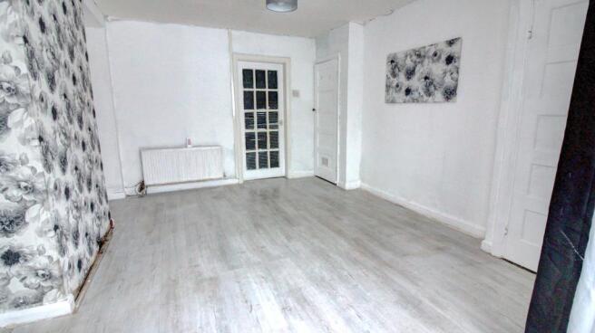 Lounge (alt view)