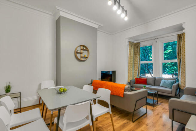 2 bed flat to rent Plaistow Ln, London BR1