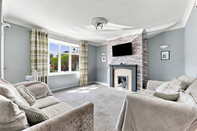 3 bed Terraced for sale Image 4