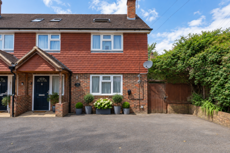All Saints Road, Hawkhurst, Cranbrook, TN18 4HS