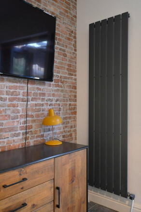 3 bed Terraced for sale Image 7