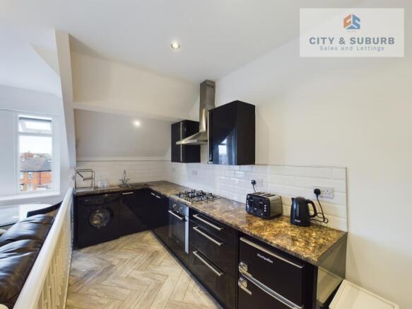 CAM01351G0-PR0105-STILL001