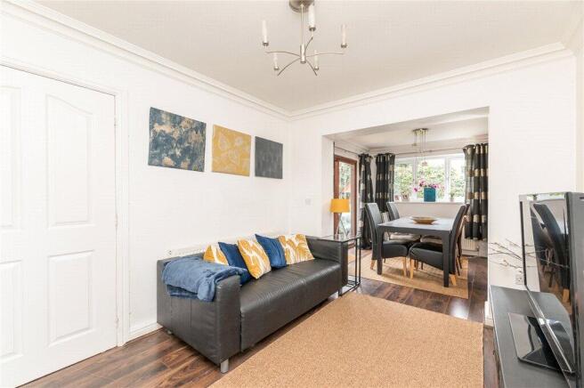 5 bed Detached for sale Image 6