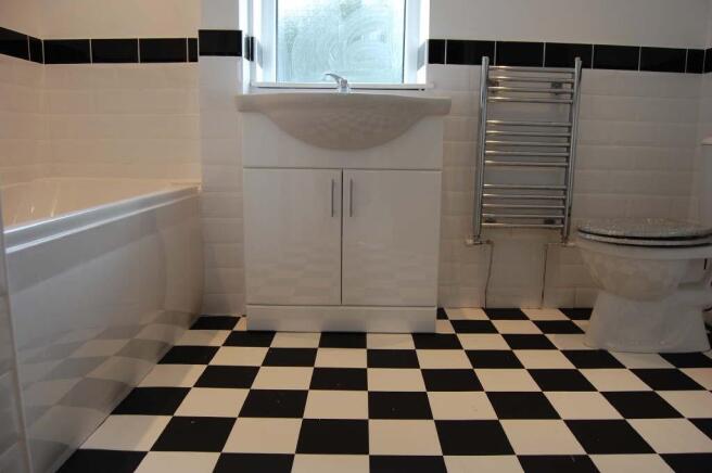 Mod Bathroom/wc
