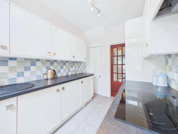 4 bed Semi-Detached for sale Image 10