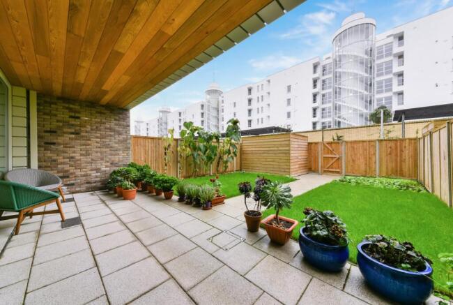 Starboard Way, Royal Wharf, London, E16 photo 4