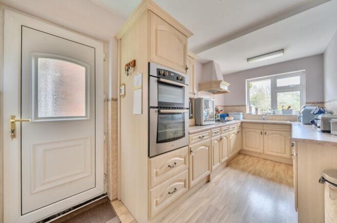 1423243-7-69aebb2960328