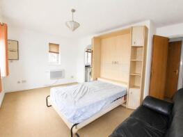 5, Raywood Close, Hayes UB3 5NL
