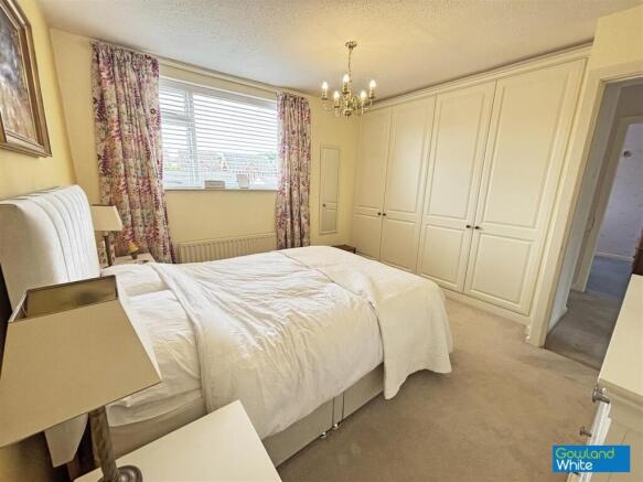 4 bed Detached for sale Image 10