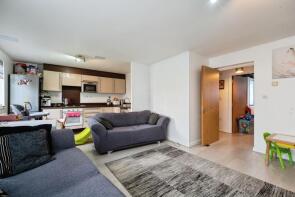 125, 3 Cannock Court, Hawker Place, London E17 4GE
