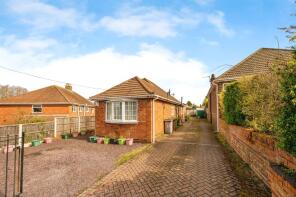24, Coton Grove, Solihull Lodge, Solihull B90 1BS
