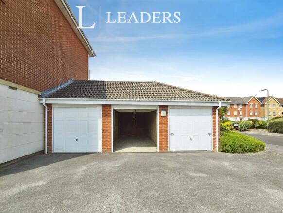 Middle Garage