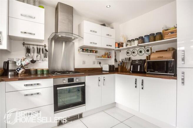 3 bed Semi-Detached for sale Image 5