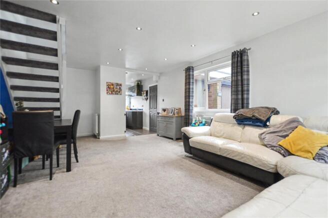 3 bed Semi-Detached for sale Image 5