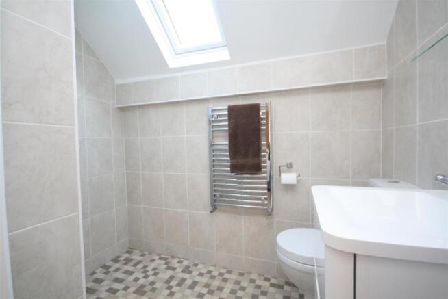 Ensuite Wet Room.JPG