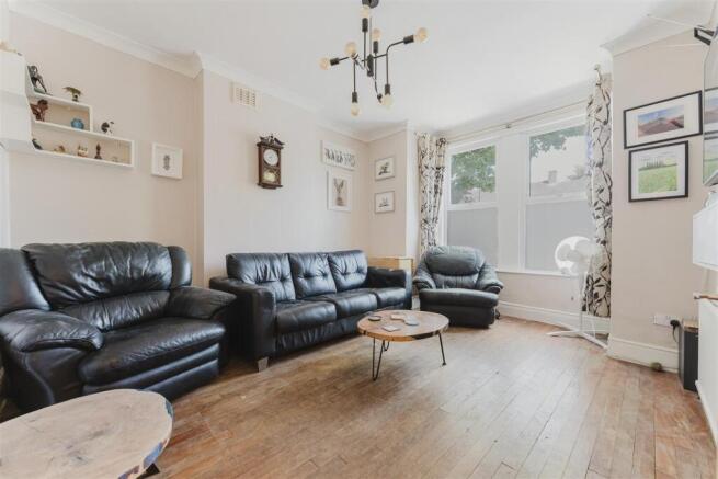 234 Greenford Ave Recp a.jpg