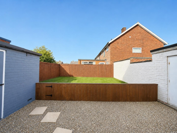 3 bed House for sale Image 8