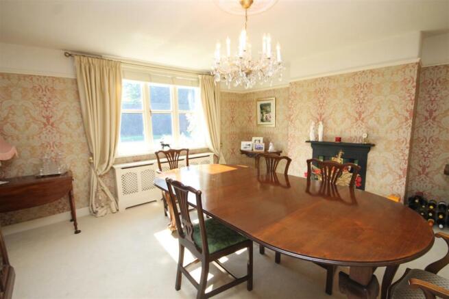 DINING ROOM