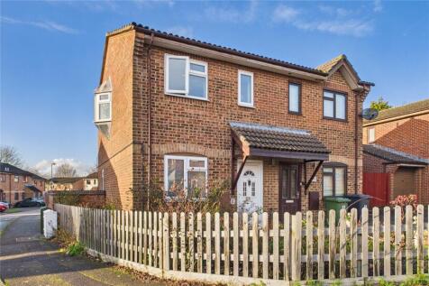 Galloway Close, Basingstoke, Hampshire, RG22