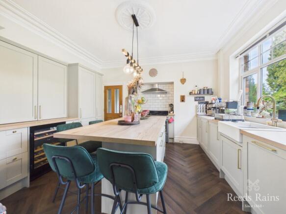 2 bed Semi-Detached for sale Image 4