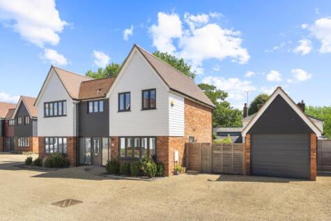 Chelmsford Road, White Roding, Dunmow, Essex, CM6