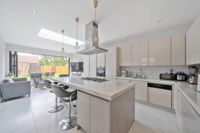 1355760-3-68cec5f...