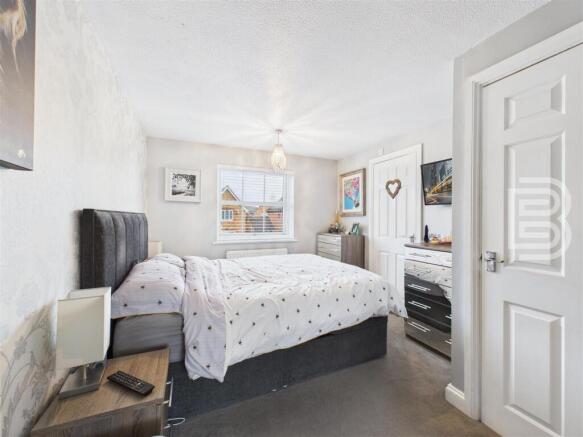 Bedroom 1 (1).jpg