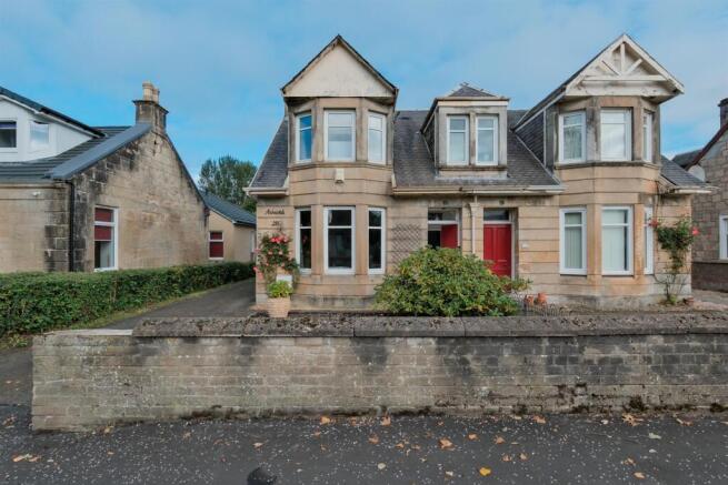 002-255 Bonkle Road Newmains ML2 9QQ.jpg