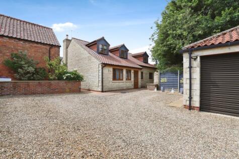 High Street, Colsterworth, Grantham, NG33