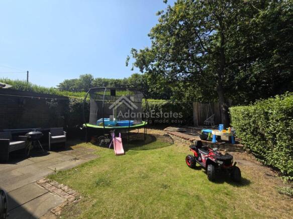 3 bed Semi-Detached for sale Image 10