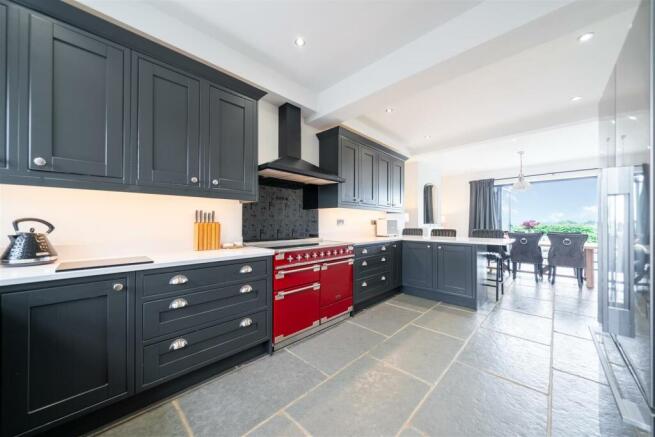 Kitchen - Dining room-2.jpg