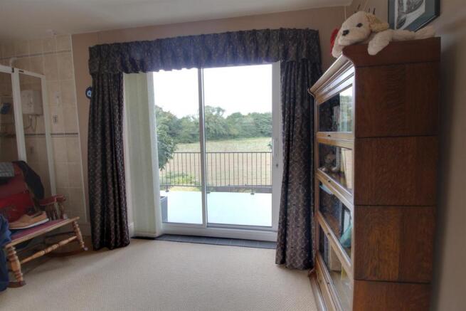bedroom 1a.jpg