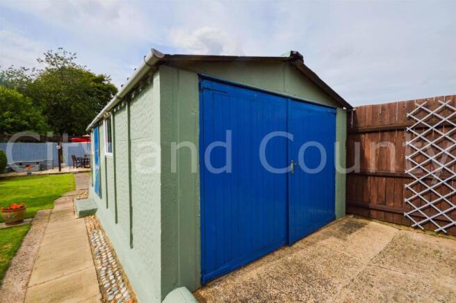 garage.jpg