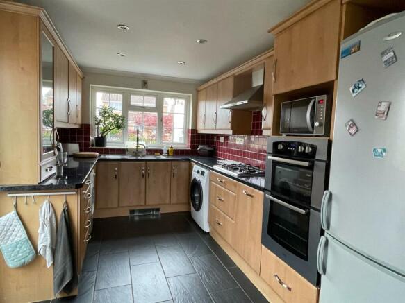 Kitchen..jpg