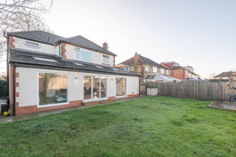 Lyndhurst Road, Scholes, Leeds, LS15 4BP