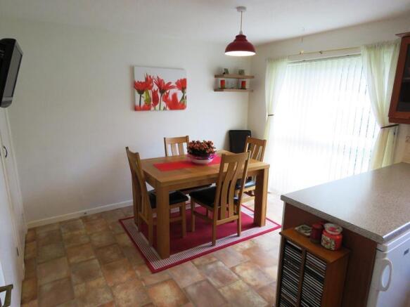 Dining Area.JPG