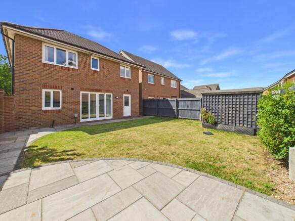 4 bed Detached for sale Image 10