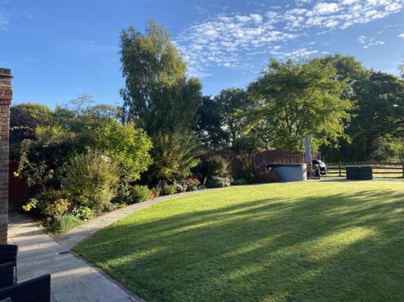 Rear Garden (Vendor Photo)