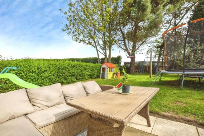 3 bed Semi-Detached for sale Image 7