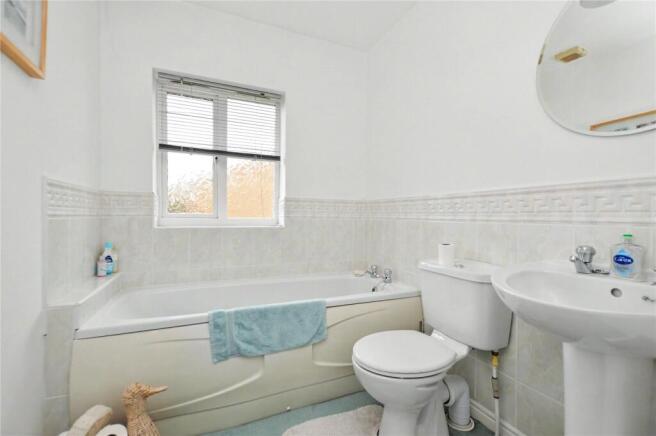 4 bed Detached for sale Image 4