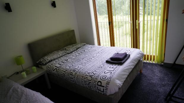 5 bed House to rent Image 5