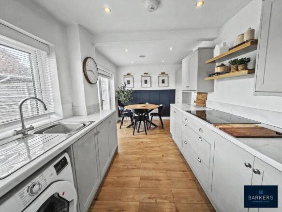 3 bed Semi-Detached for sale Image 4