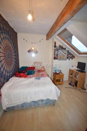5 bed Terraced to rent Image 9