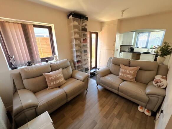 lounge.1