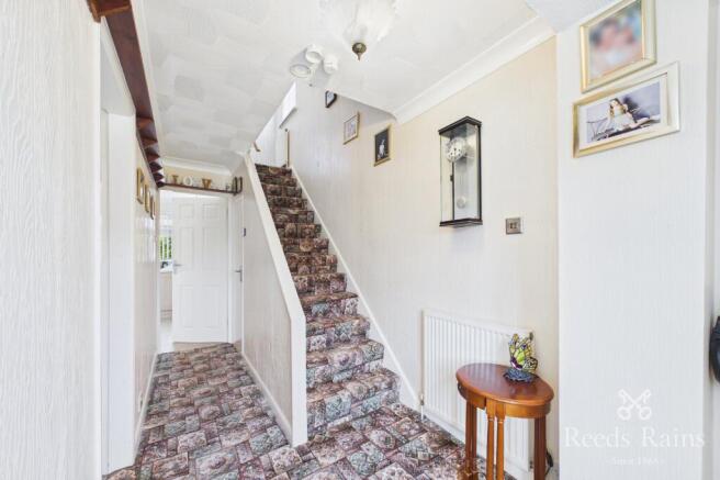 3 bed Semi-Detached for sale Image 9