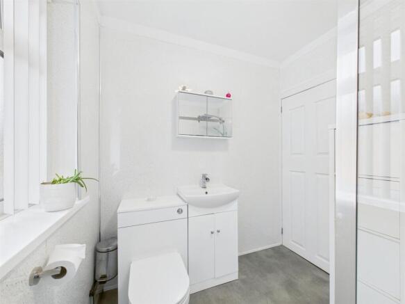 2 bed Semi-Detached Bungalow for sale Image 10