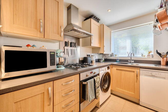 Barber Road, Basingstoke RG22 4EY photo 4