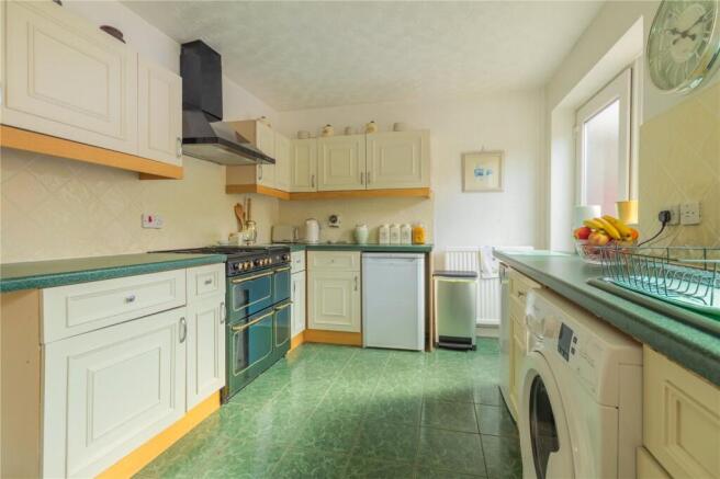 4 bed Detached for sale Image 5
