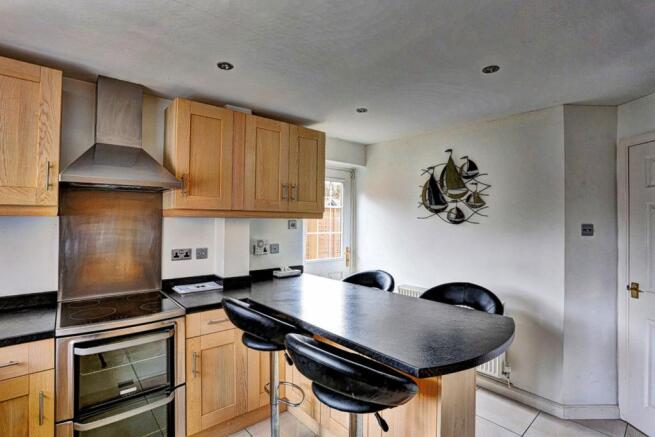 Kitchen / Brea...